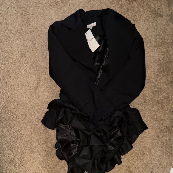 Black Ruffled Blazer Romper - Picture 6 of 8